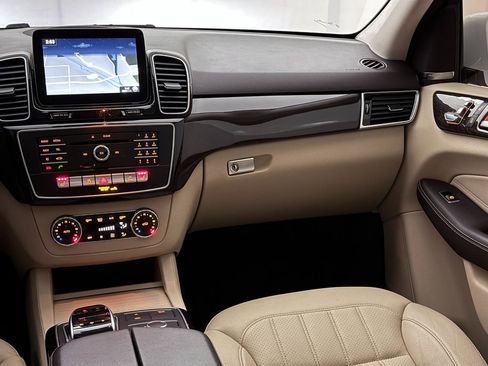 Used 2017 Mercedes-Benz GLE 350 4MATIC w/ Premium 1 Package image 28