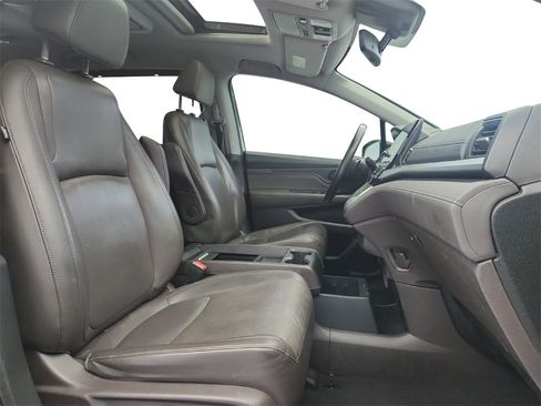 Used 2018 Honda Odyssey Touring image 27