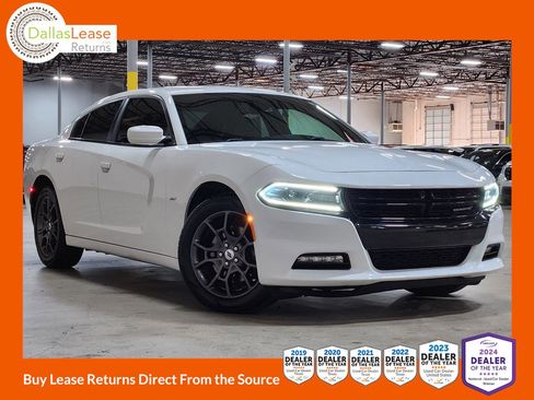 Used 2018 Dodge Charger GT image 1