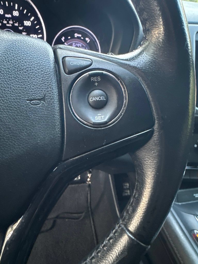 Used 2019 Honda HR-V Sport image 17
