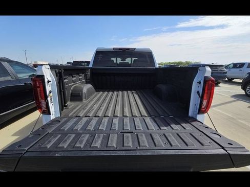 Used 2025 GMC Sierra 1500 AT4X AWD/4WD image 10