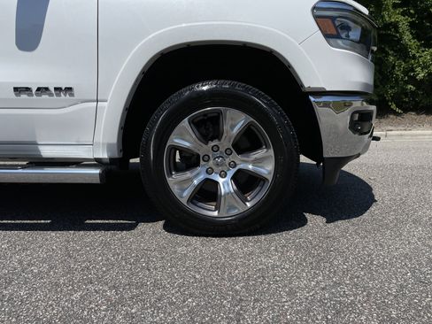 Used 2020 RAM 1500 Laramie AWD/4WD image 12