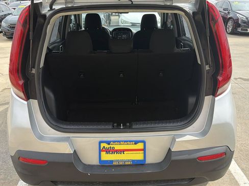Used 2021 Kia Soul LX FWD image 33