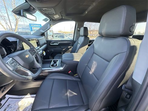 New 2026 Chevrolet Silverado 3500 LTZ w/ LTZ Convenience Package image 11
