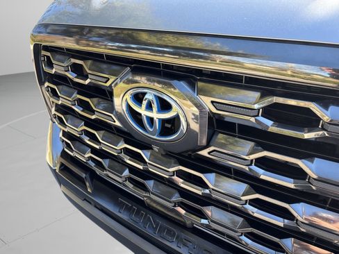Used 2022 Toyota Tundra Platinum image 28