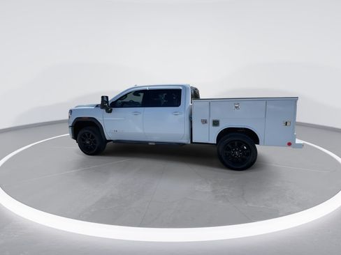 Used 2025 GMC Sierra 2500 AT4 AWD/4WD image 11