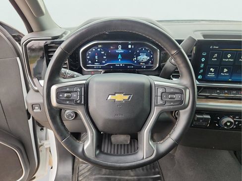 Used 2025 Chevrolet Silverado 1500 LT AWD/4WD image 21