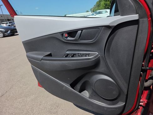 Used 2021 Hyundai Kona SEL FWD image 19