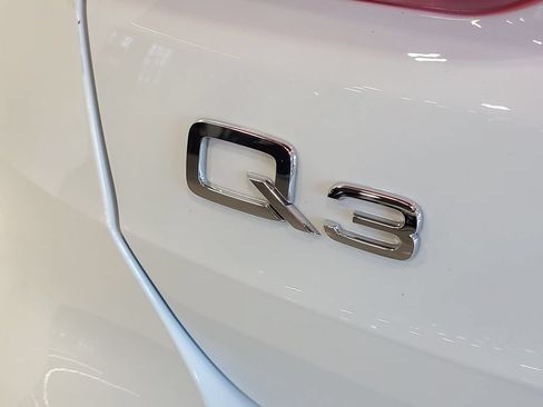 Used 2025 Audi Q3 2.0T Premium AWD/4WD image 5