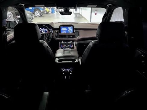 Used 2021 Chevrolet Tahoe High Country RWD image 32