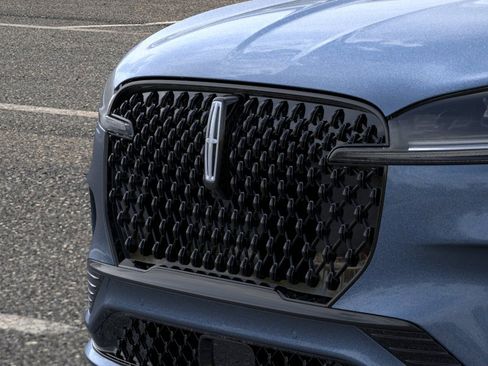 New 2026 Lincoln Aviator Reserve AWD/4WD image 17