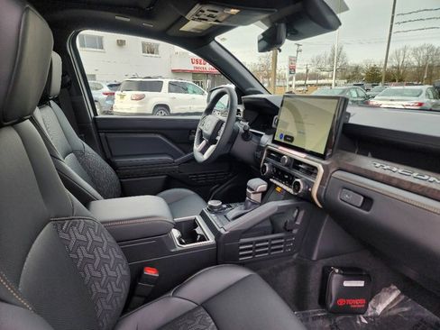 Used 2025 Toyota Tacoma Limited image 11