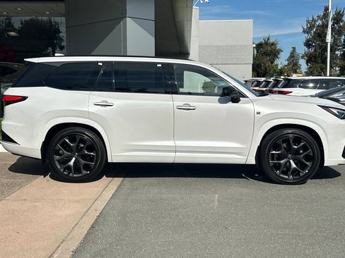 Certified 2025 Lexus TX 500h AWD w/ Technology Package image 3