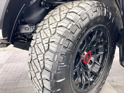 Used 2020 Toyota Tacoma TRD Off-Road image 33