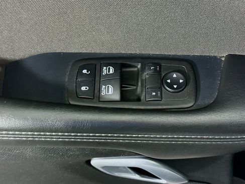 Used 2023 Dodge Challenger SXT image 24