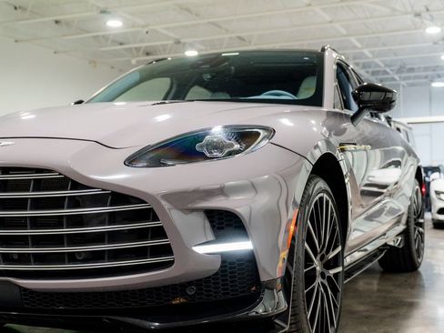 Used 2023 Aston Martin DBX 707 AWD/4WD image 22