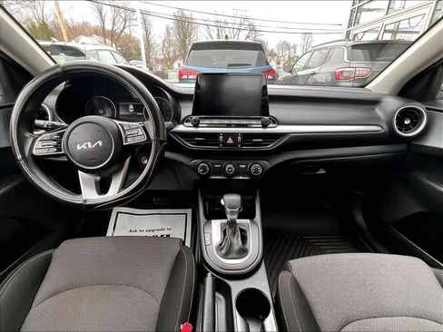 Used 2023 Kia Forte LXS image 21