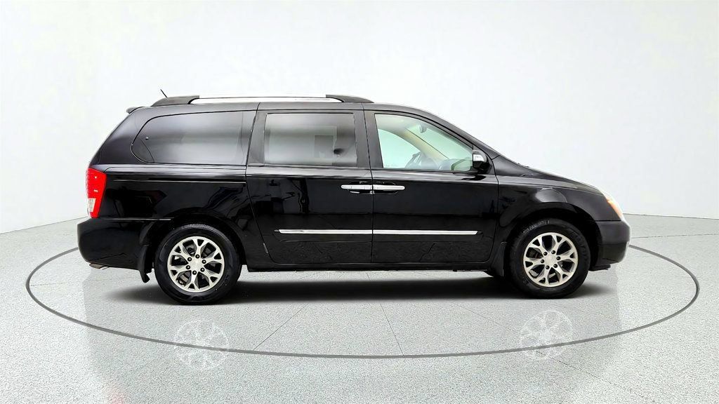 Used 2014 Kia Sedona EX FWD image 4