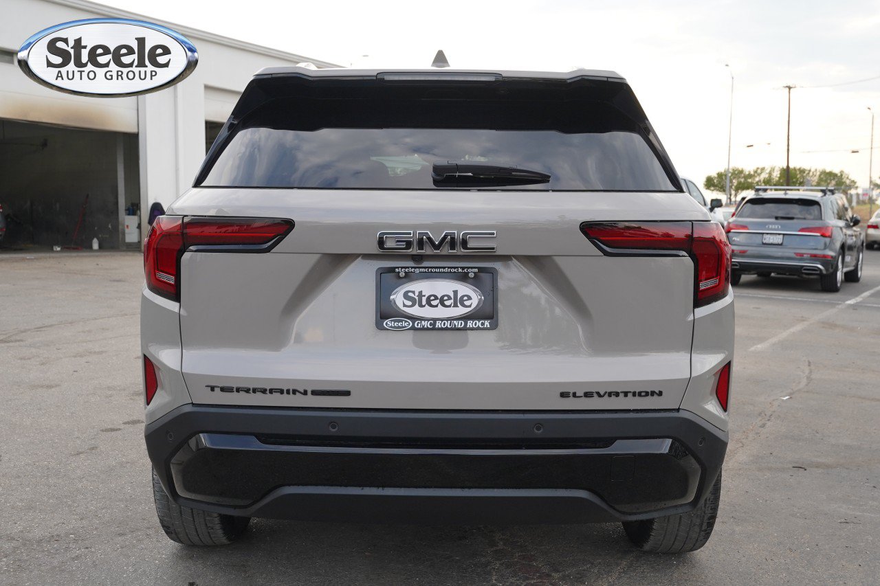 New 2027 GMC Terrain Elevation w/ Elevation Premium Package AWD/4WD image 6