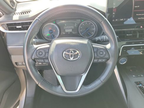 Used 2021 Toyota Venza Limited w/ Advanced Technology Package image 30