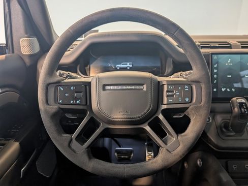 Used 2024 Land Rover Defender 130 V8 image 17