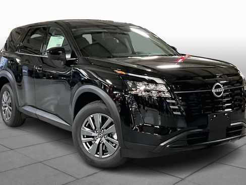 New 2026 Nissan Pathfinder S image 2