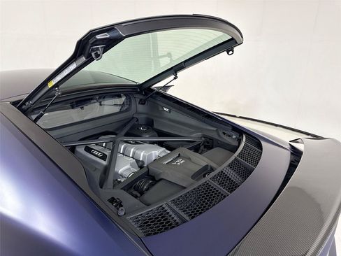 Used 2021 Audi R8 V10 w/ Premium Package RWD image 25