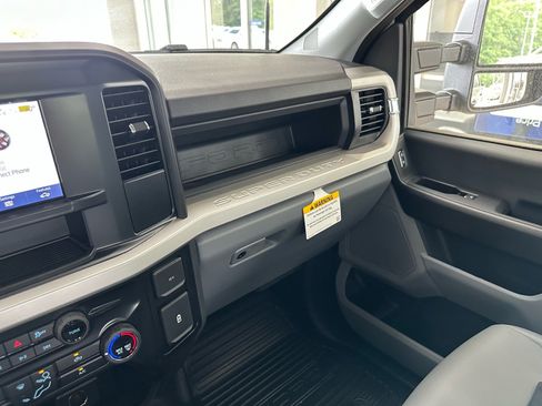 New 2026 Ford F250 XL w/ XL Chrome Package AWD/4WD image 33