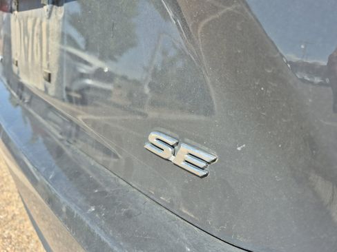 Used 2025 Toyota Camry SE FWD image 21