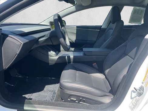 Used 2025 Tesla Model 3 Long Range RWD image 10