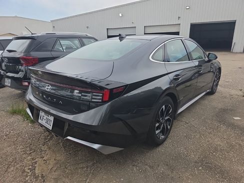 Used 2025 Hyundai Sonata SEL FWD image 9