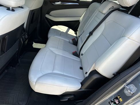 Used 2019 Mercedes-Benz GLS 450 4MATIC image 15