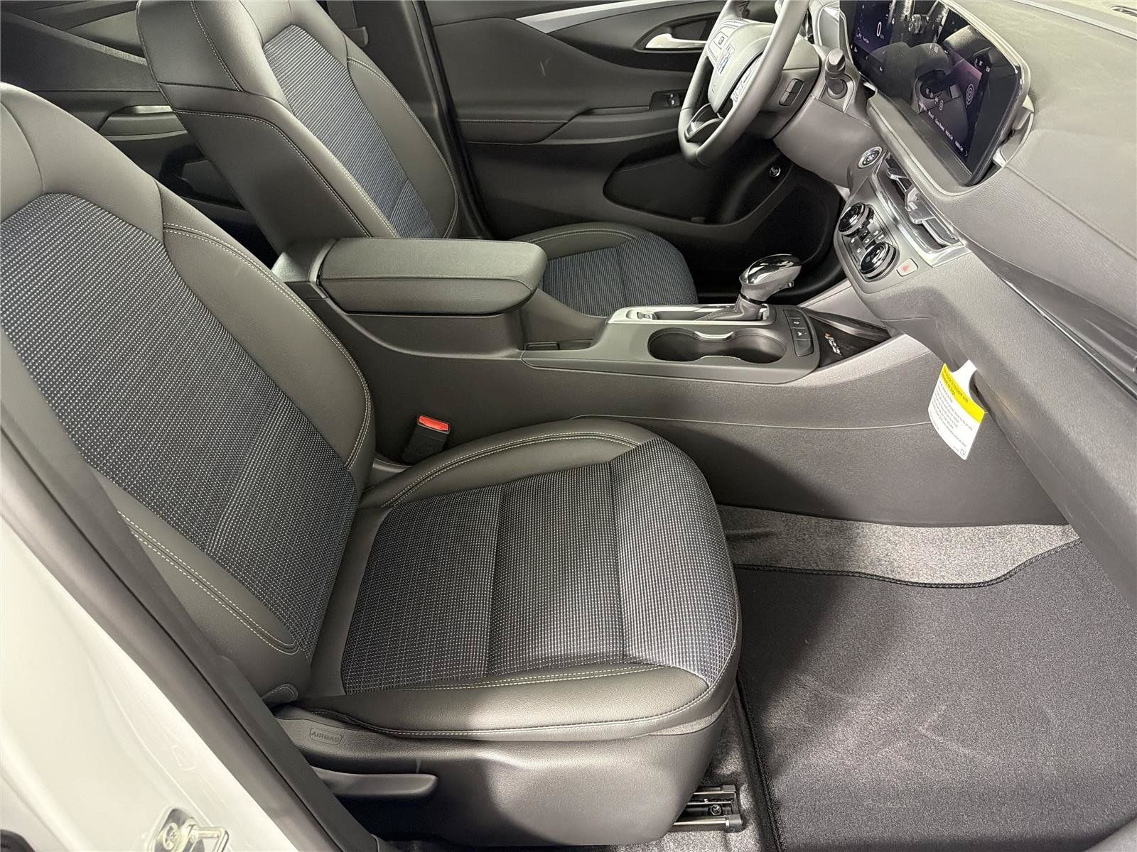 New 2026 Buick Envista Preferred w/ Convenience I Package FWD image 11
