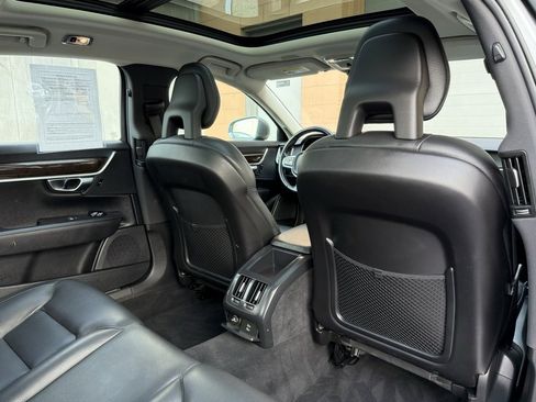 Used 2018 Volvo S90 T5 Momentum image 16