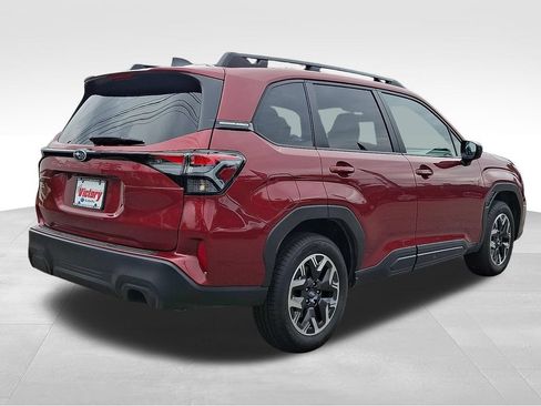 Used 2026 Subaru Forester Premium AWD/4WD image 6