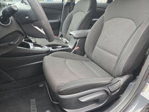 Used 2024 Kia Forte LX FWD image 28