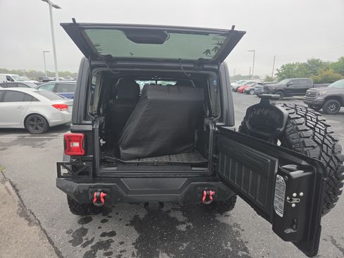 Used 2020 Jeep Wrangler Unlimited Rubicon AWD/4WD image 25