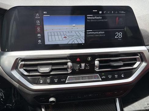 Used 2023 BMW M4 Coupe w/ Executive Package RWD image 21