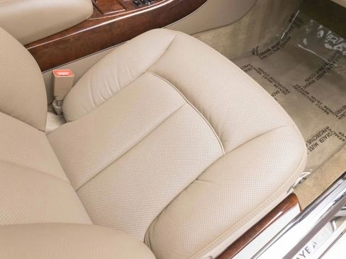 Used 2012 Maybach 62 RWD image 29