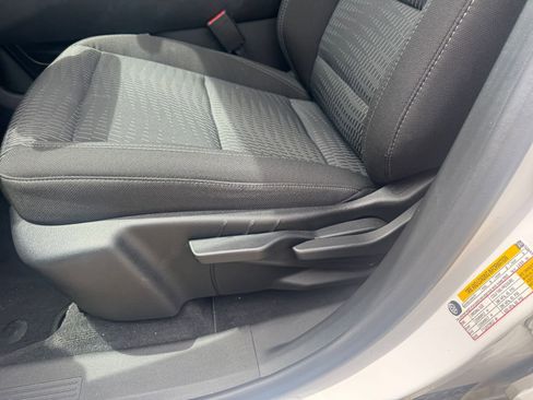 Used 2025 Chevrolet Equinox LT AWD/4WD image 19