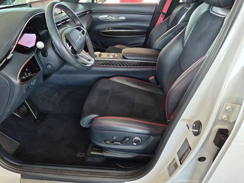 Used 2022 Genesis GV70 3.5T Sport w/ Sport Prestige Package AWD/4WD image 13