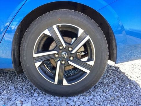 Used 2024 Nissan Sentra SV image 6