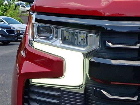 Used 2024 Chevrolet Silverado 1500 LT Trail Boss w/ Protection Package AWD/4WD image 9