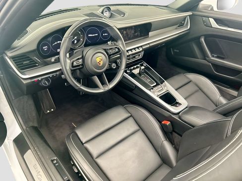 Certified 2022 Porsche 911 Targa 4S AWD/4WD image 4