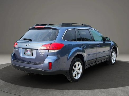 Used 2013 Subaru Outback 3.6R Limited AWD/4WD image 8