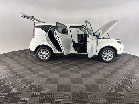 Certified 2024 Kia Soul S image 14