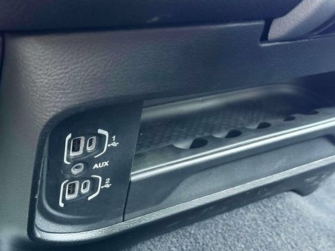 Used 2025 RAM 2500 Big Horn AWD/4WD image 22