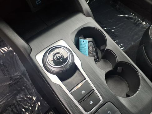 Used 2023 Ford Escape ST-Line Select image 19