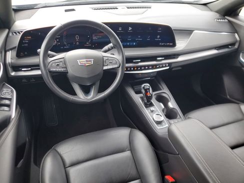 Used 2025 Cadillac XT4 Premium Luxury image 11