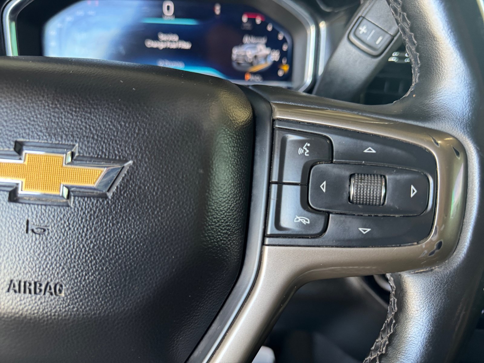 Used 2024 Chevrolet Silverado 2500 High Country w/ Technology Package AWD/4WD image 24